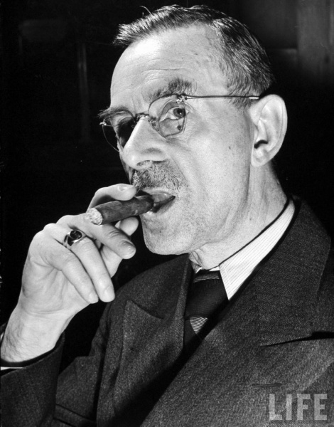 Archivo:Thomas Mann.jpg